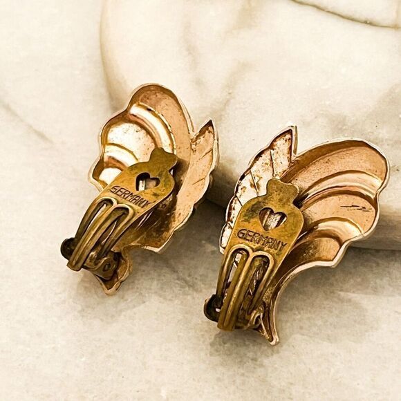 Vintage Signed Germany Clip On Earrings Rose Gold Toned Metal and Enamel MCM - Picture 5 of 8